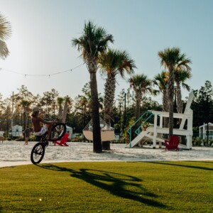 beach-event-lawn-bike