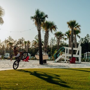 beach-event-lawn-bike