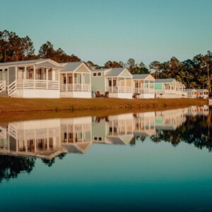 island-oaks-cabins-lake