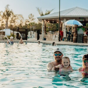 fun-swim-island-oaks-pool
