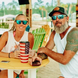 island-oaks-guests-tiki-bar