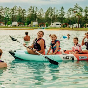 island-oaks-kayak-fun