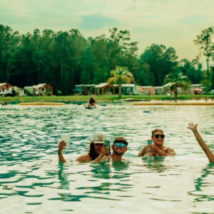 island-oaks-swim-lake-guests