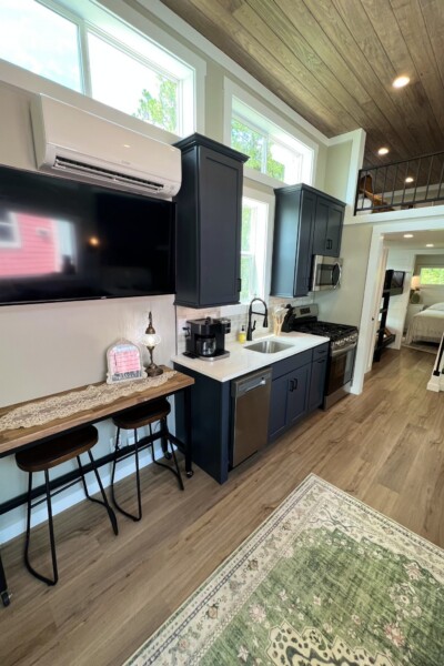 Cabin 370 Kitchen