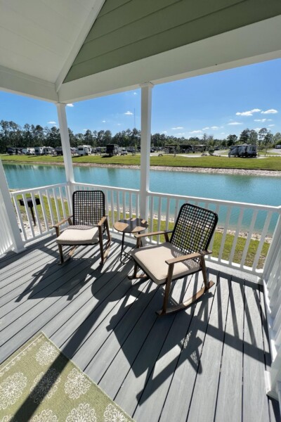 348 porch 1 bed loft