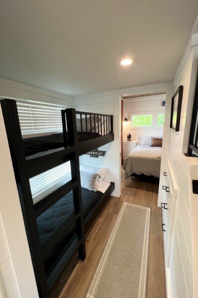 Broasis Bunks