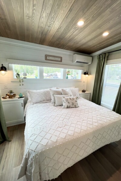Cabin 19 Bedroom