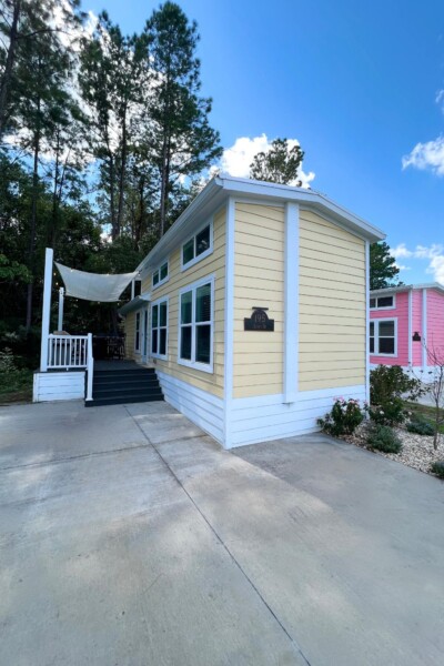 Cabin 195 Exterior