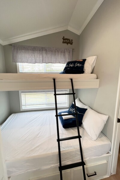 Cabin 23 Lakehouse Bunks