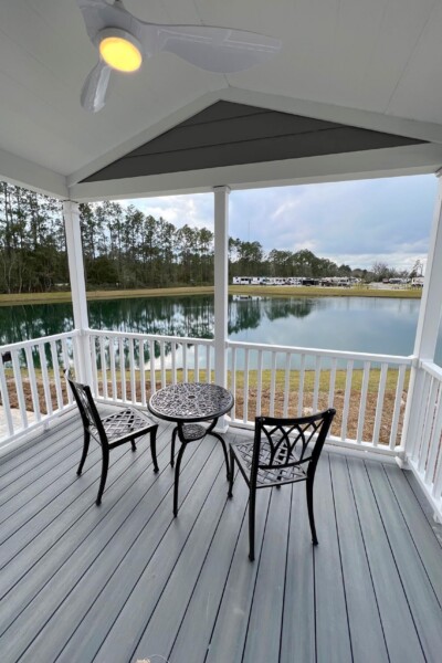 Cabin 357 porch