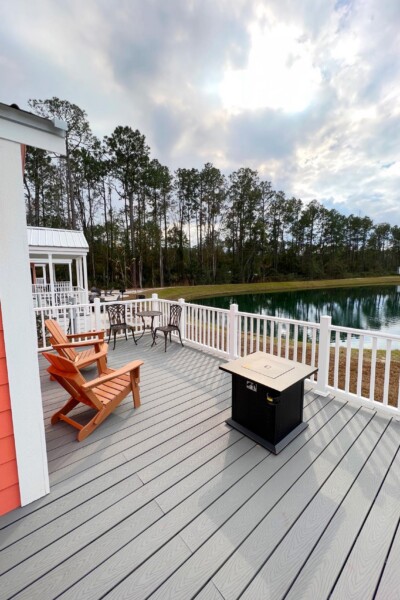 Cabin 360 porch