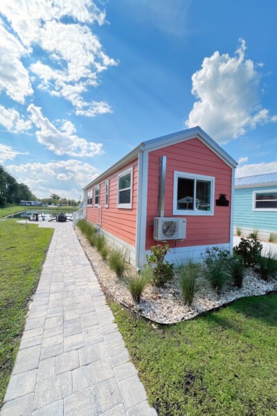 Cabin 362 Endless Summer Exterior