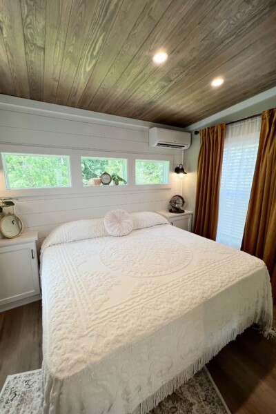 Cabin 370 Bedroom