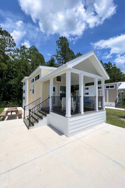 Cabin 371 Exterior