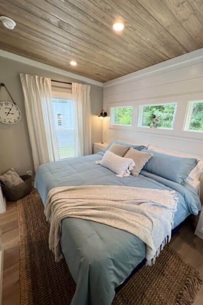 Cabin 372 Bedroom Angle 2