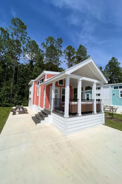 Cabin 373 Exterior