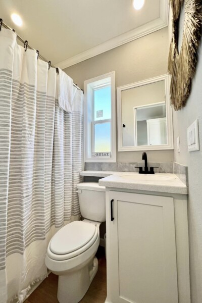 barefoot villa bathroom 2