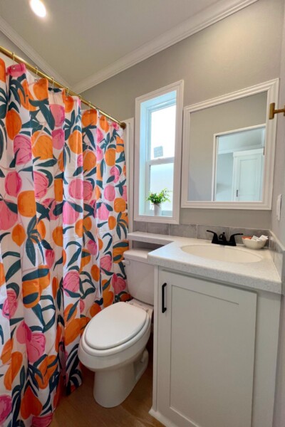 cabin 360 smaller bath