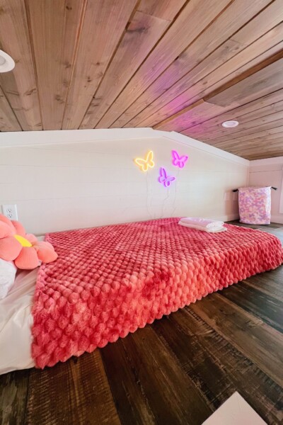 gladys dreamhouse loft bed w butterflies