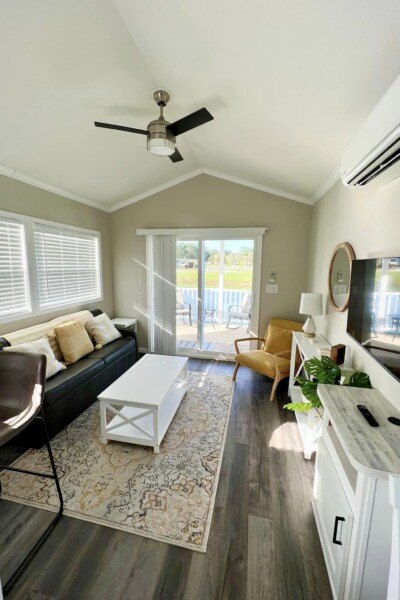 honeysuckle interor arch