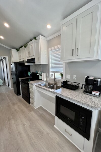 mint to be kitchen