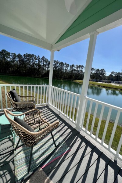mint to be porch