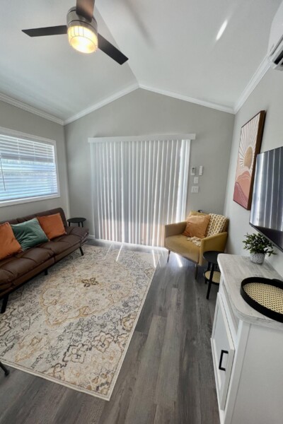 sunny days living room