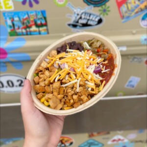 salsa-sizzle-burrito-bowl-island-oaks