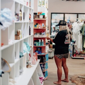 shop-island-oaks-store
